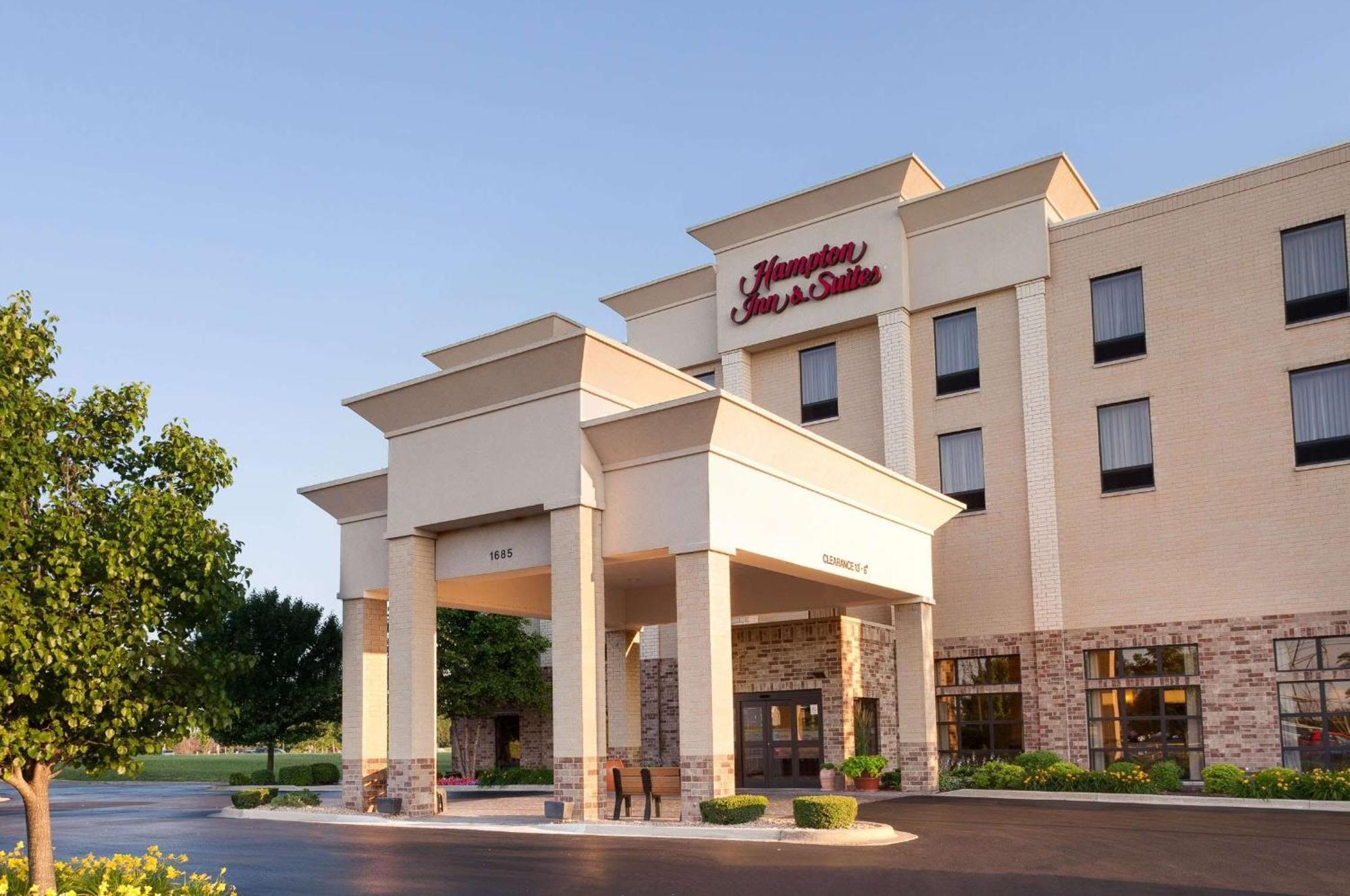 Hampton Inn & Suites Еддісон Екстер'єр фото