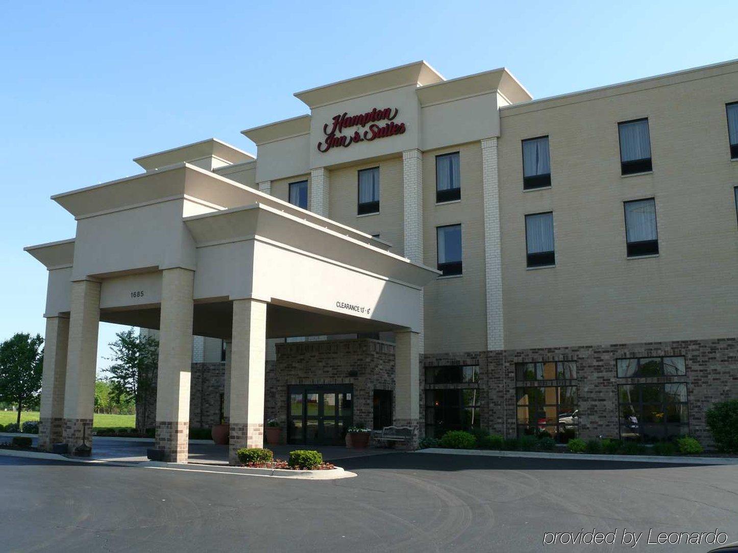 Hampton Inn & Suites Еддісон Екстер'єр фото