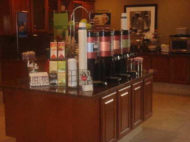 Hampton Inn & Suites Еддісон Ресторан фото